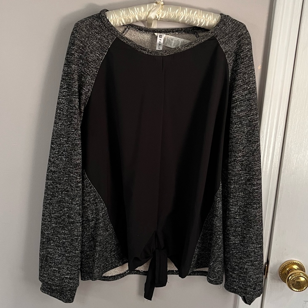 Fabletics Athleisure Long Sleeved Top Large